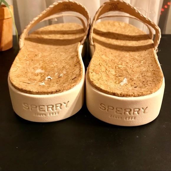 ✨Sperry neutral 2 tone leather sandal/ flops✨New - Picture 4 of 7